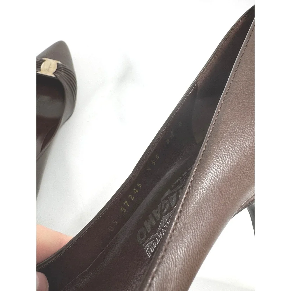 Salvatore Ferragamo Women Dark Brown Leather Pointed Toe Kitten Heels Size 8.5 B